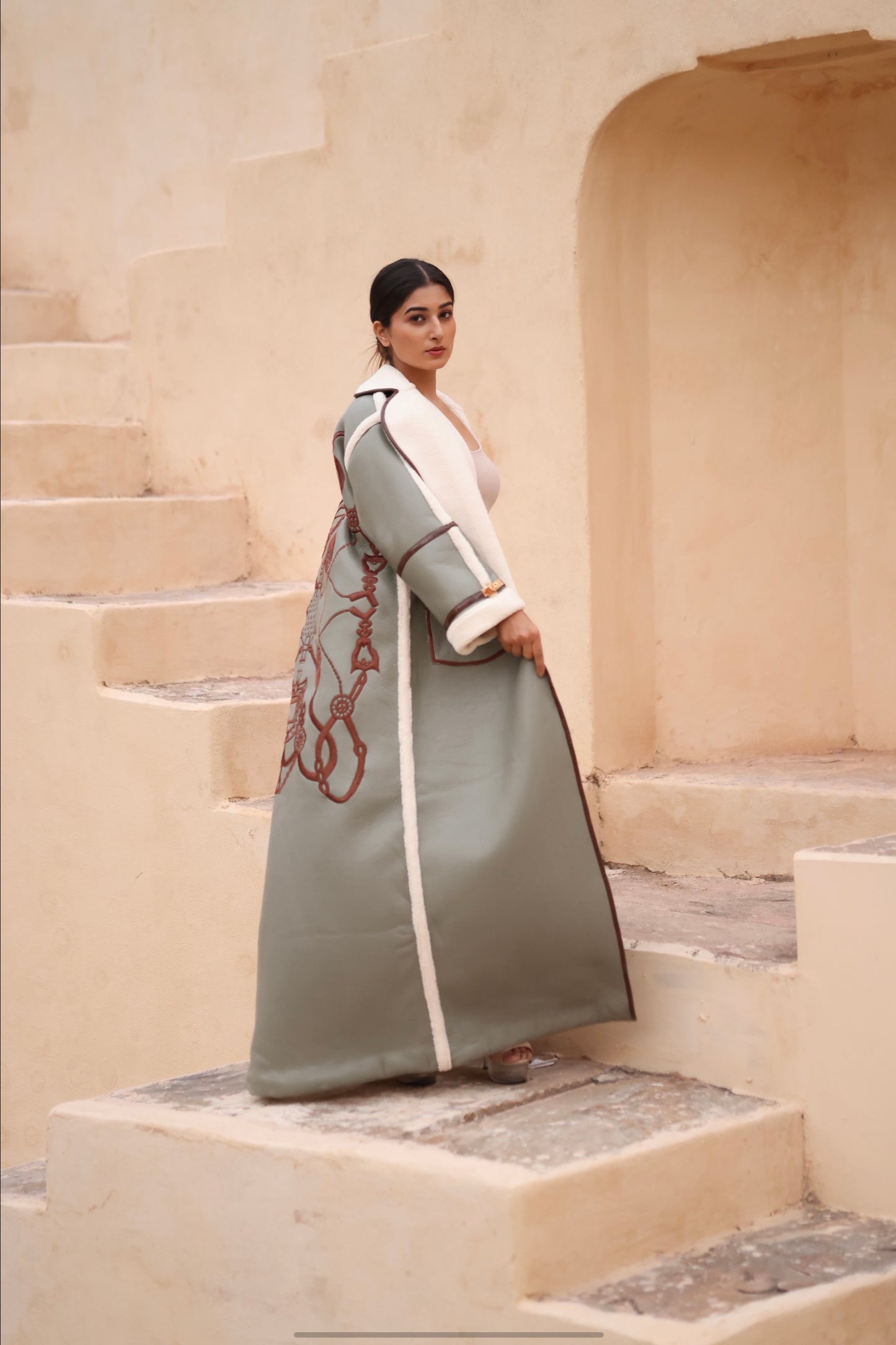 Long Embroidery Bisht