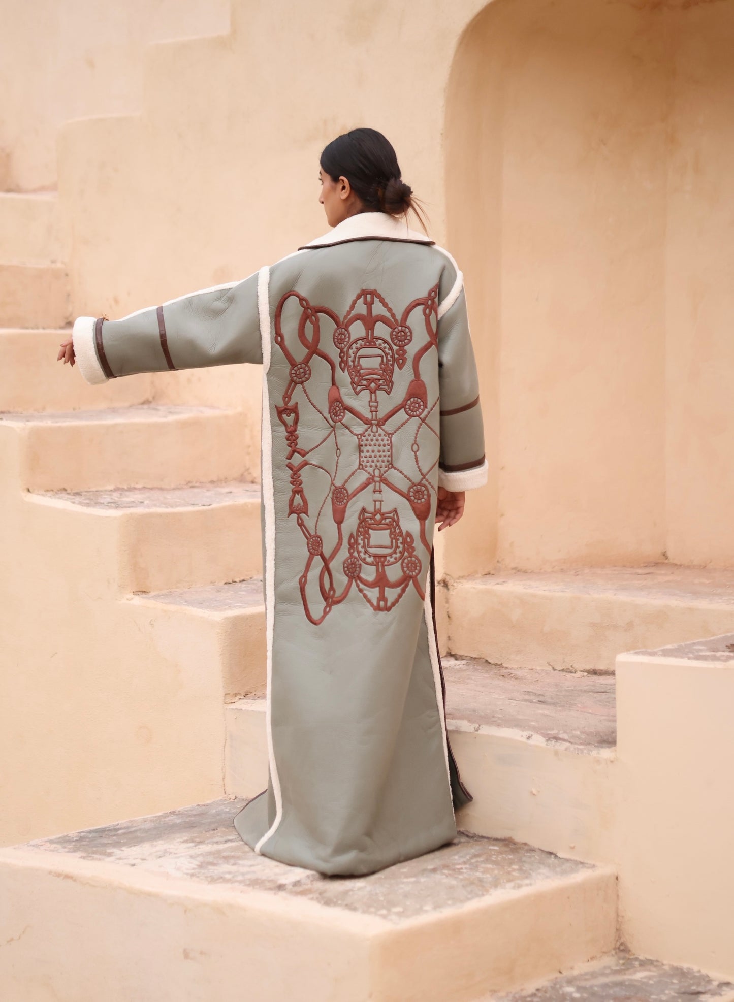 Long Embroidery Bisht